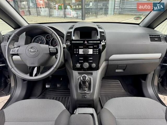 Опель Зафира 2011 в Виннице на Automoto.ua Серый Опель Зафира, объемом двигателя 1.6 л и пробегом 191 тыс. км за 6999 $, фото 28 на Automoto.ua