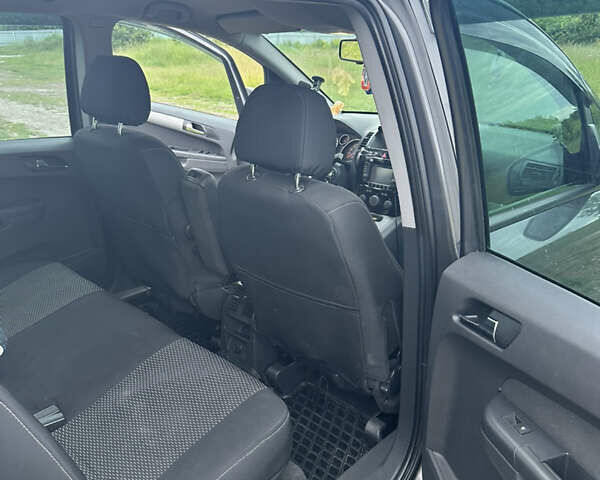 Серый Опель Зафира, объемом двигателя 1.7 л и пробегом 266 тыс. км за 7500 $, фото 8 на Automoto.ua