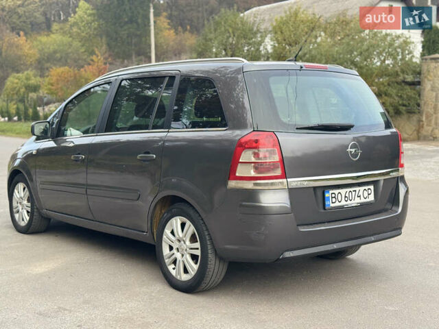 Опель Зафира 2011 в Тернополе на Automoto.ua Серый Опель Зафира, объемом двигателя 1.69 л и пробегом 220 тыс. км за 6500 $, фото 57 на Automoto.ua