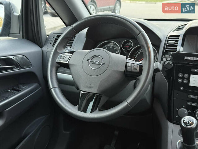 Опель Зафіра 2011 у Тернополі на Automoto.ua Сірий Опель Зафіра, об'ємом двигуна 1.6 л та пробігом 233 тис. км за 7400 $, фото 38 на Automoto.ua