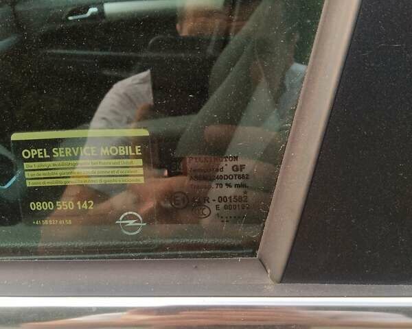 Сірий Опель Зафіра, об'ємом двигуна 1.6 л та пробігом 154 тис. км за 6500 $, фото 4 на Automoto.ua