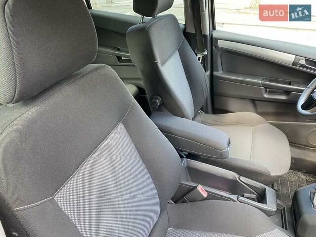 Сірий Опель Зафіра, об'ємом двигуна 1.7 л та пробігом 271 тис. км за 7000 $, фото 23 на Automoto.ua