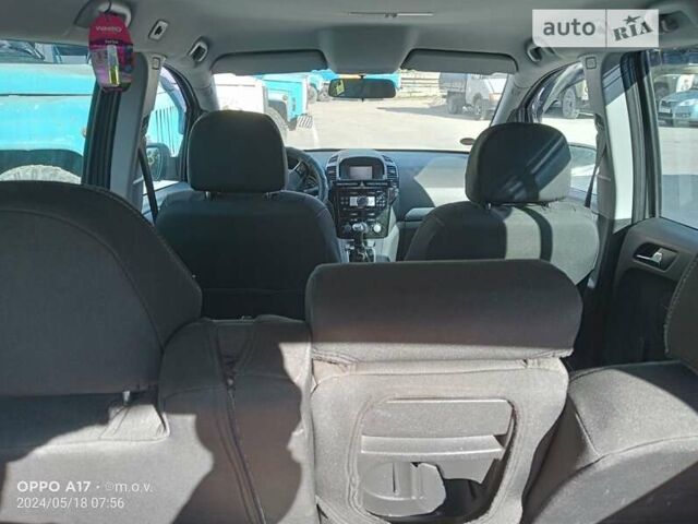 Серый Опель Зафира, объемом двигателя 1.6 л и пробегом 200 тыс. км за 7799 $, фото 12 на Automoto.ua