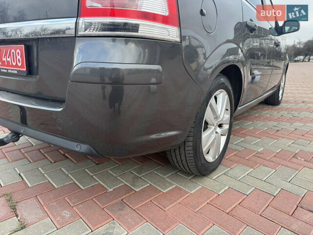 Сірий Опель Зафіра, об'ємом двигуна 1.8 л та пробігом 215 тис. км за 7800 $, фото 45 на Automoto.ua