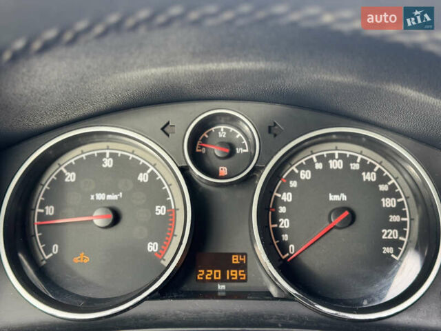 Опель Зафира 2011 в Тернополе на Automoto.ua Серый Опель Зафира, объемом двигателя 1.69 л и пробегом 220 тыс. км за 6500 $, фото 107 на Automoto.ua