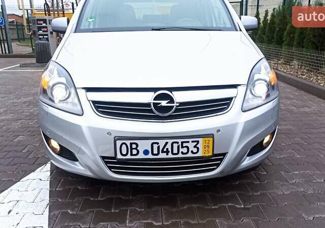Серый Опель Зафира, объемом двигателя 1.8 л и пробегом 189 тыс. км за 7850 $, фото 37 на Automoto.ua