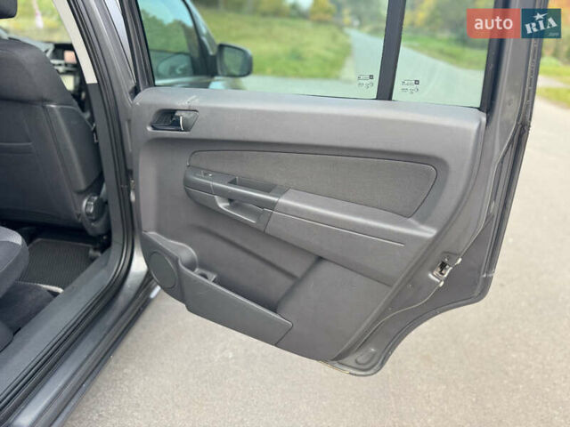 Опель Зафира 2011 в Тернополе на Automoto.ua Серый Опель Зафира, объемом двигателя 1.69 л и пробегом 220 тыс. км за 6500 $, фото 91 на Automoto.ua