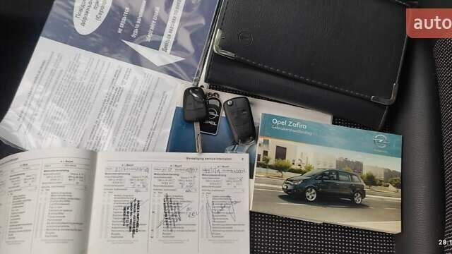 Серый Опель Зафира, объемом двигателя 1.69 л и пробегом 280 тыс. км за 6700 $, фото 14 на Automoto.ua