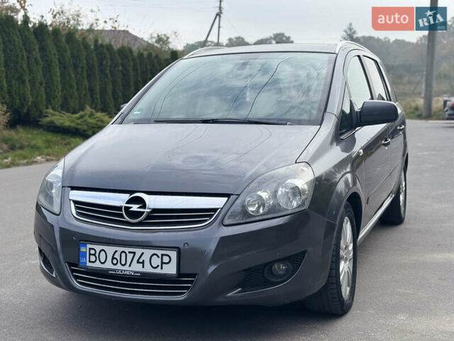 Опель Зафира 2011 в Тернополе на Automoto.ua Серый Опель Зафира, объемом двигателя 1.69 л и пробегом 220 тыс. км за 6500 $, фото 6 на Automoto.ua
