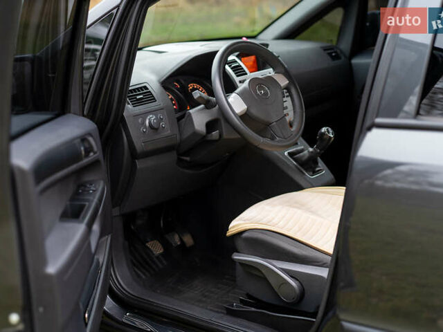 Сірий Опель Зафіра, об'ємом двигуна 1.8 л та пробігом 186 тис. км за 7750 $, фото 7 на Automoto.ua