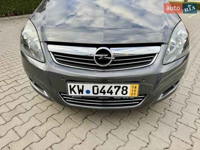Опель Зафира 2011 в Виннице на Automoto.ua Серый Опель Зафира, объемом двигателя 1.6 л и пробегом 191 тыс. км за 6999 $, фото 17 на Automoto.ua