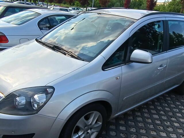 Сірий Опель Зафіра, об'ємом двигуна 1.7 л та пробігом 270 тис. км за 5823 $, фото 5 на Automoto.ua
