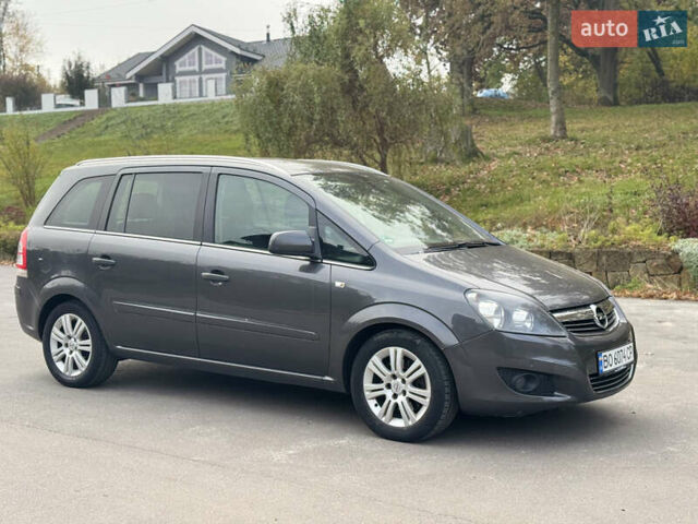Опель Зафира 2011 в Тернополе на Automoto.ua Серый Опель Зафира, объемом двигателя 1.69 л и пробегом 220 тыс. км за 6500 $, фото 22 на Automoto.ua