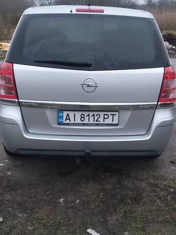 Серый Опель Зафира, объемом двигателя 1.6 л и пробегом 234 тыс. км за 7650 $, фото 4 на Automoto.ua