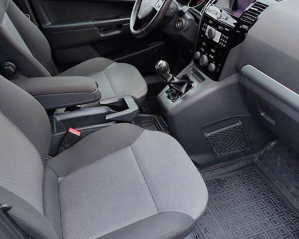 Серый Опель Зафира, объемом двигателя 1.7 л и пробегом 248 тыс. км за 7600 $, фото 29 на Automoto.ua