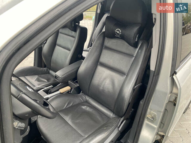 Сірий Опель Зафіра, об'ємом двигуна 1.7 л та пробігом 238 тис. км за 8000 $, фото 29 на Automoto.ua