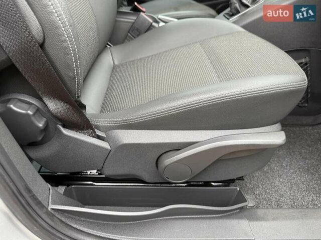 Серый Опель Зафира, объемом двигателя 1.7 л и пробегом 229 тыс. км за 8399 $, фото 125 на Automoto.ua