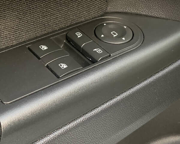 Серый Опель Зафира, объемом двигателя 1.8 л и пробегом 221 тыс. км за 5899 $, фото 65 на Automoto.ua