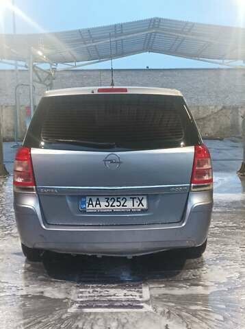 Сірий Опель Зафіра, об'ємом двигуна 1.69 л та пробігом 300 тис. км за 5400 $, фото 4 на Automoto.ua