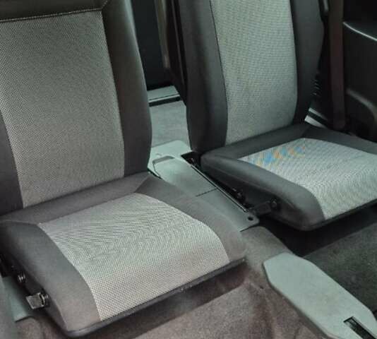 Серый Опель Зафира, объемом двигателя 1.8 л и пробегом 185 тыс. км за 6500 $, фото 16 на Automoto.ua