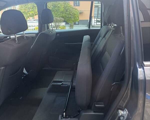 Опель Зафира 2011 в Ивано-Франковске на Automoto.ua Серый Опель Зафира, объемом двигателя 1.7 л и пробегом 261 тыс. км за 7950 $, фото 12 на Automoto.ua