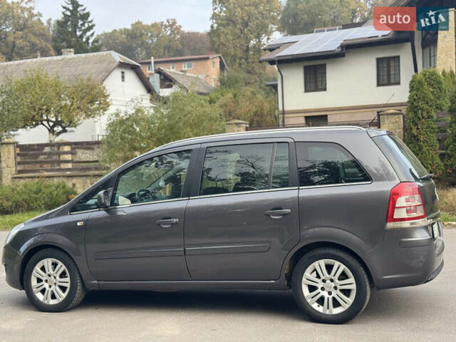 Опель Зафира 2011 в Тернополе на Automoto.ua Серый Опель Зафира, объемом двигателя 1.69 л и пробегом 220 тыс. км за 6500 $, фото 63 на Automoto.ua