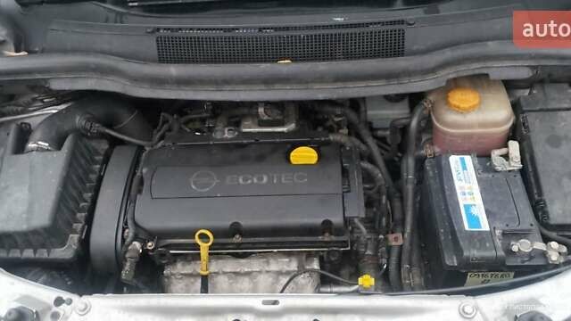 Серый Опель Зафира, объемом двигателя 1.6 л и пробегом 234 тыс. км за 7650 $, фото 14 на Automoto.ua