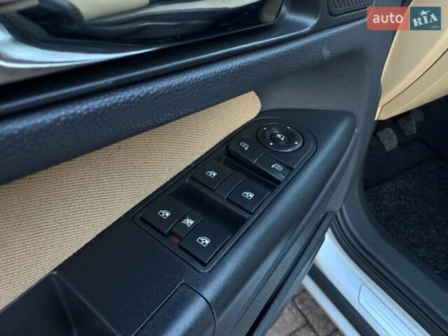 Серый Опель Зафира, объемом двигателя 1.8 л и пробегом 227 тыс. км за 7499 $, фото 44 на Automoto.ua