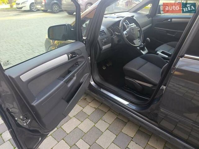 Опель Зафира 2011 в Ивано-Франковске на Automoto.ua Серый Опель Зафира, объемом двигателя 1.7 л и пробегом 261 тыс. км за 7950 $, фото 36 на Automoto.ua