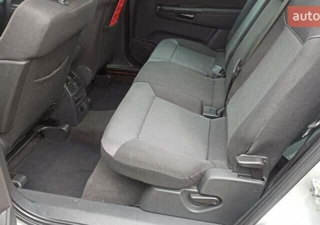 Серый Опель Зафира, объемом двигателя 1.8 л и пробегом 189 тыс. км за 7850 $, фото 9 на Automoto.ua