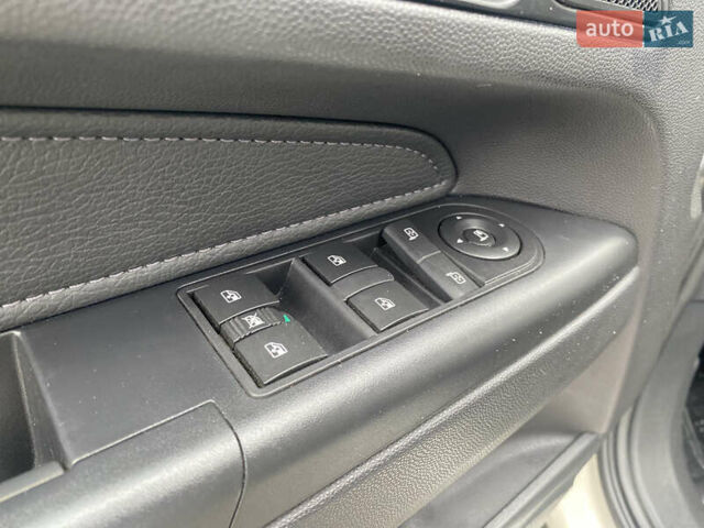 Сірий Опель Зафіра, об'ємом двигуна 1.7 л та пробігом 238 тис. км за 8000 $, фото 19 на Automoto.ua