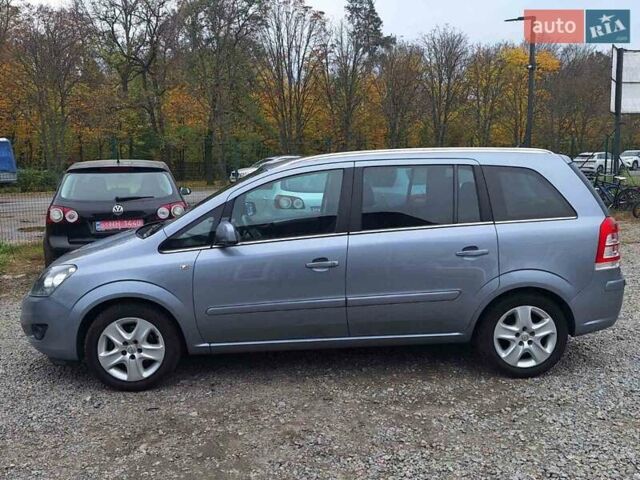 Серый Опель Зафира, объемом двигателя 1.6 л и пробегом 167 тыс. км за 7300 $, фото 8 на Automoto.ua