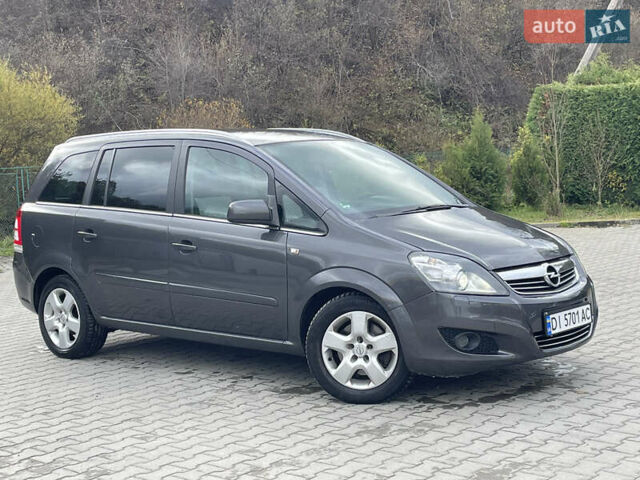 Опель Зафира 2011 в Турке на Automoto.ua Серый Опель Зафира, объемом двигателя 1.69 л и пробегом 204 тыс. км за 5500 $, фото 1 на Automoto.ua