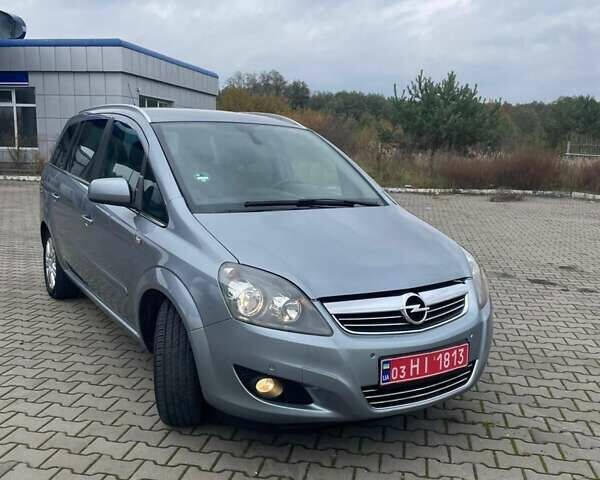 Опель Зафіра 2011 у Ковель на Automoto.ua Сірий Опель Зафіра, об'ємом двигуна 1.8 л та пробігом 214 тис. км за 6999 $, фото 7 на Automoto.ua