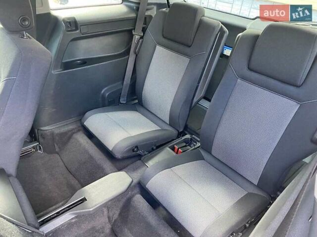 Серый Опель Зафира, объемом двигателя 1.7 л и пробегом 271 тыс. км за 7000 $, фото 19 на Automoto.ua