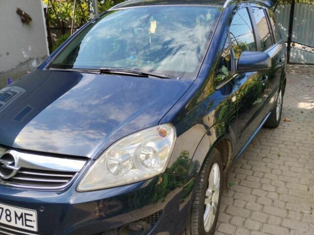 Сірий Опель Зафіра, об'ємом двигуна 0 л та пробігом 220 тис. км за 7800 $, фото 2 на Automoto.ua