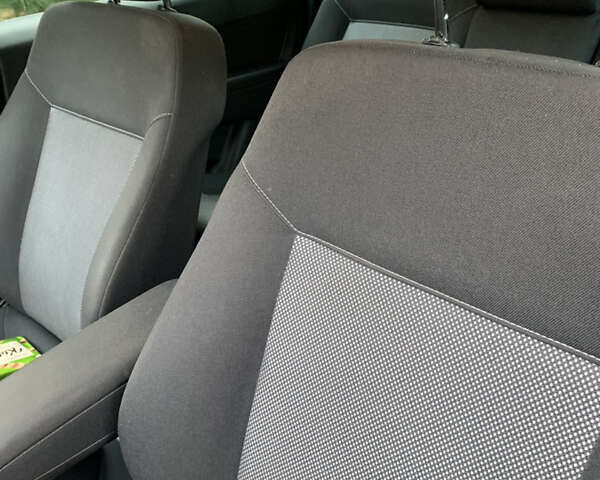 Серый Опель Зафира, объемом двигателя 1.8 л и пробегом 221 тыс. км за 5899 $, фото 60 на Automoto.ua