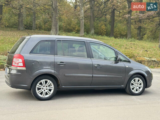 Опель Зафира 2011 в Тернополе на Automoto.ua Серый Опель Зафира, объемом двигателя 1.69 л и пробегом 220 тыс. км за 6500 $, фото 30 на Automoto.ua