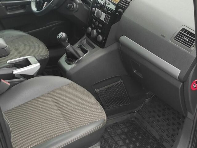 Серый Опель Зафира, объемом двигателя 1.7 л и пробегом 280 тыс. км за 6700 $, фото 6 на Automoto.ua