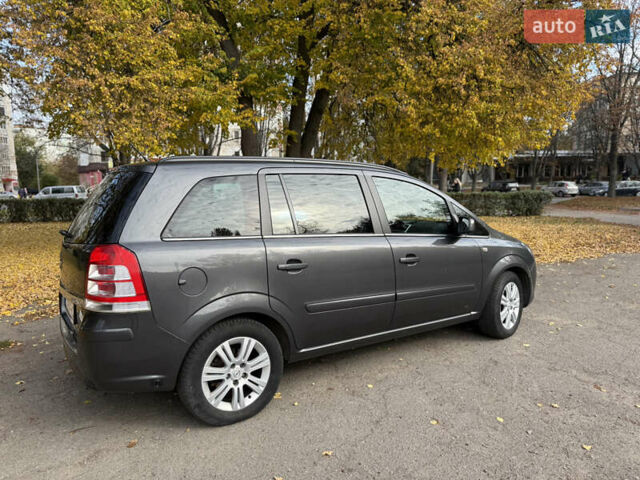 Серый Опель Зафира, объемом двигателя 1.6 л и пробегом 201 тыс. км за 6500 $, фото 16 на Automoto.ua