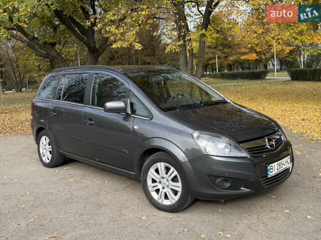 Серый Опель Зафира, объемом двигателя 1.6 л и пробегом 201 тыс. км за 6500 $, фото 17 на Automoto.ua