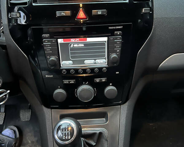 Серый Опель Зафира, объемом двигателя 1.7 л и пробегом 200 тыс. км за 7650 $, фото 16 на Automoto.ua