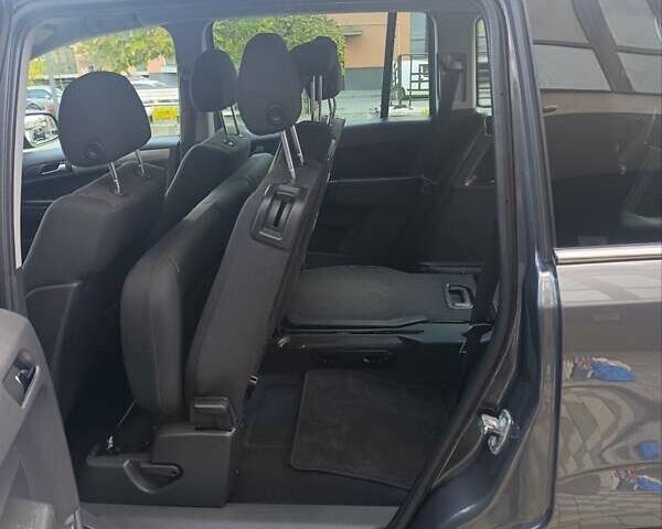 Опель Зафира 2011 в Ивано-Франковске на Automoto.ua Серый Опель Зафира, объемом двигателя 1.7 л и пробегом 261 тыс. км за 7950 $, фото 11 на Automoto.ua