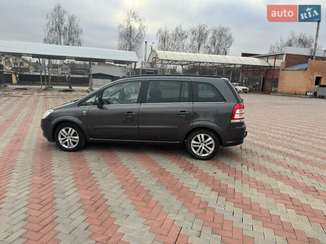 Сірий Опель Зафіра, об'ємом двигуна 1.8 л та пробігом 215 тис. км за 7800 $, фото 9 на Automoto.ua
