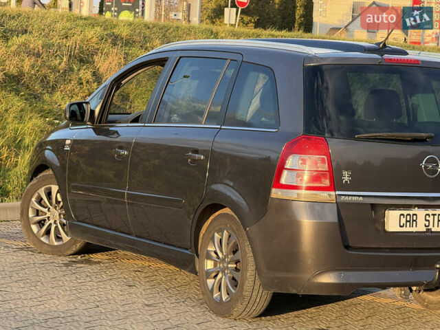 Серый Опель Зафира, объемом двигателя 1.7 л и пробегом 257 тыс. км за 7200 $, фото 15 на Automoto.ua