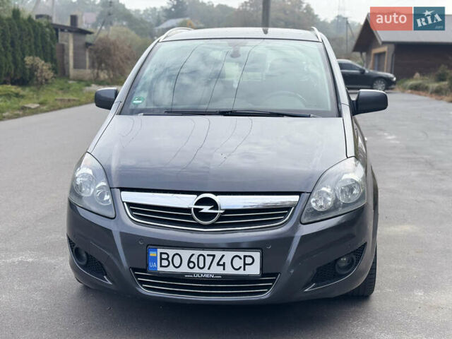Опель Зафира 2011 в Тернополе на Automoto.ua Серый Опель Зафира, объемом двигателя 1.69 л и пробегом 220 тыс. км за 6500 $, фото 8 на Automoto.ua
