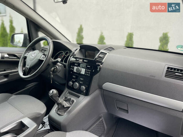 Опель Зафира 2011 в Дрогобыче на Automoto.ua Серый Опель Зафира, объемом двигателя 1.7 л и пробегом 205 тыс. км за 8299 $, фото 59 на Automoto.ua