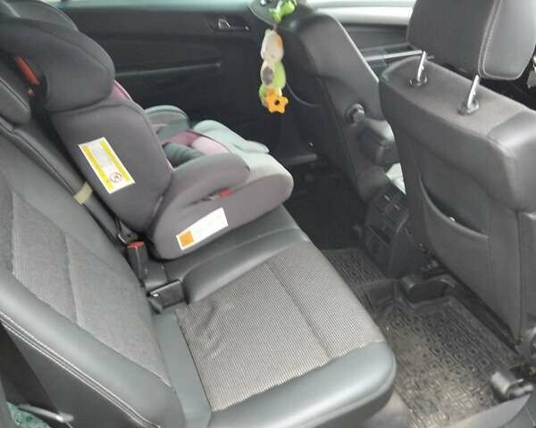 Серый Опель Зафира, объемом двигателя 1.7 л и пробегом 280 тыс. км за 7000 $, фото 5 на Automoto.ua