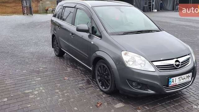 Серый Опель Зафира, объемом двигателя 1.69 л и пробегом 280 тыс. км за 6700 $, фото 16 на Automoto.ua