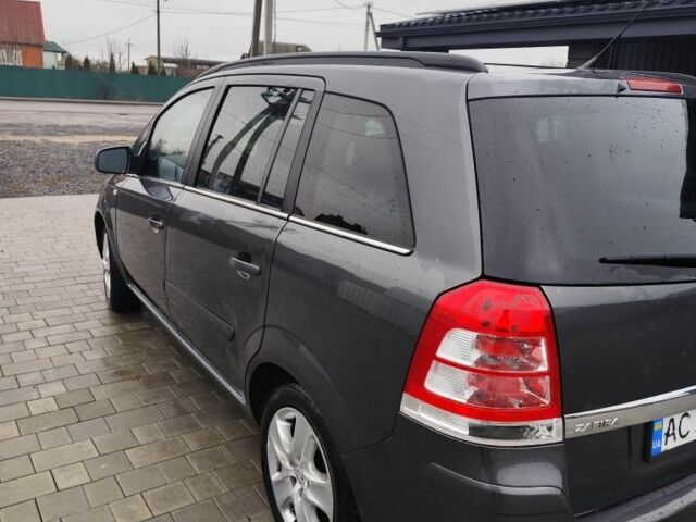 Серый Опель Зафира, объемом двигателя 0 л и пробегом 243 тыс. км за 6300 $, фото 3 на Automoto.ua